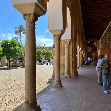 Precioso Apartamento Junto A La Mezquita Cordoba Exterior photo